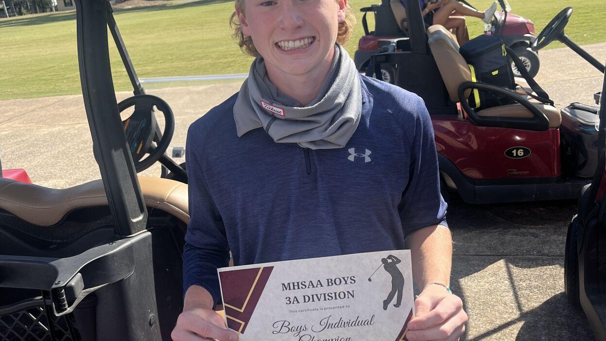 Dill medals at 1-3A region tournament